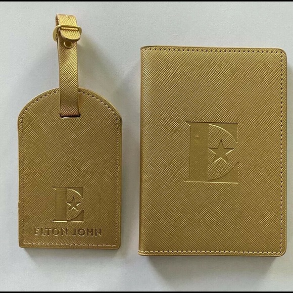 ELTON JOHN || Yellow Brick Road 2019 Tour Box Set - Picture 1 of 2